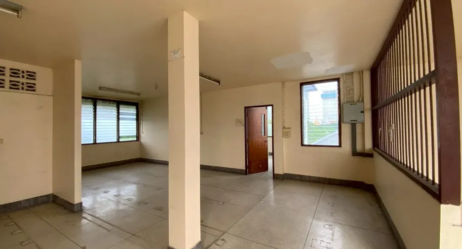 À vendre et à louer 12 chambres maison à Bang Na, Bangkok
