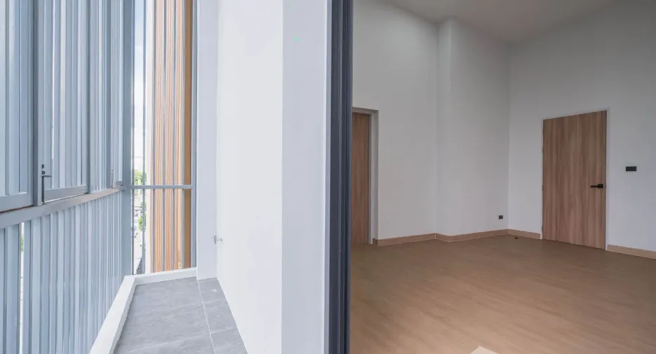 Haus zum Kauf mit 4 Zimmer in Lat Krabang, Bangkok