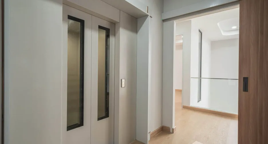 Haus zum Kauf mit 4 Zimmer in Lat Krabang, Bangkok