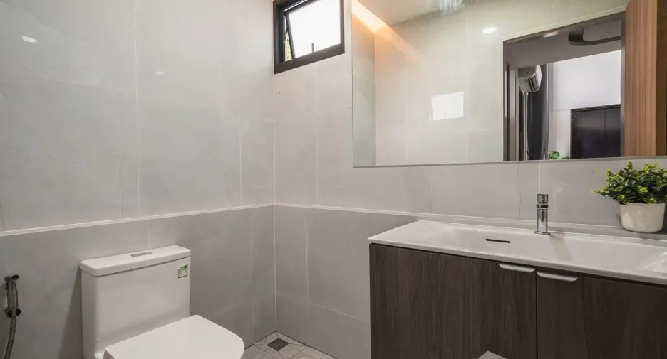 Haus zum Kauf mit 4 Zimmer in Lat Krabang, Bangkok