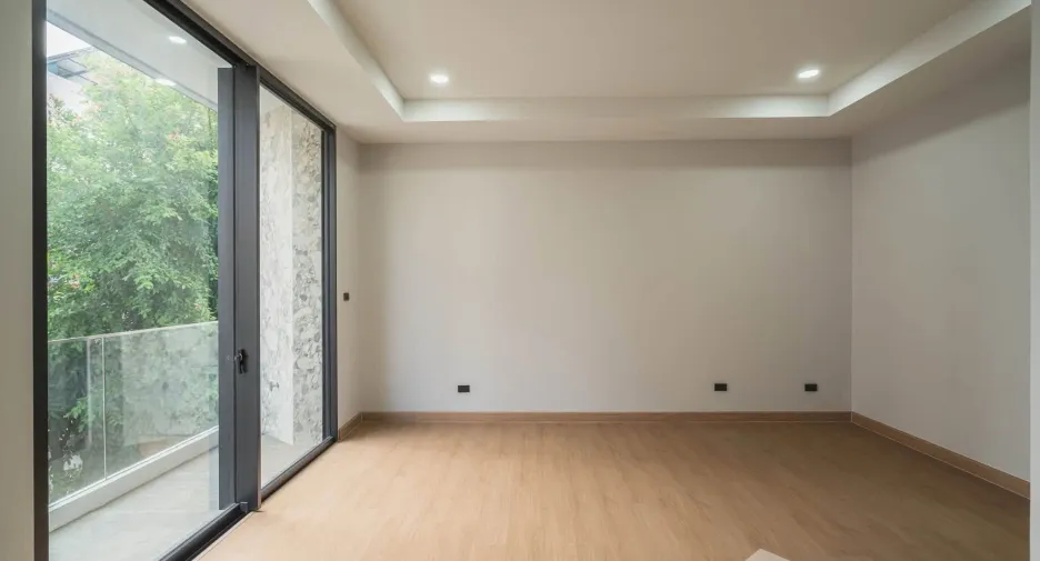 Haus zum Kauf mit 4 Zimmer in Lat Krabang, Bangkok