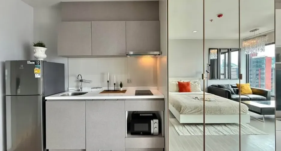 Condo en alquiler de 1 habitaciones en Huai Khwang, Bangkok
