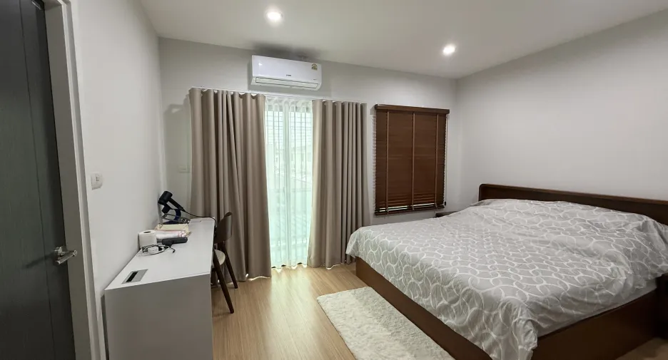 Casa adosada en venta de 3 habitaciones en Mueang Chiang Mai, Chiang Mai
