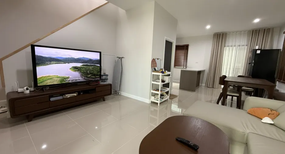 Casa adosada en venta de 3 habitaciones en Mueang Chiang Mai, Chiang Mai