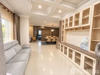 À louer 12 chambres maison à Doi Saket, Chiang Mai