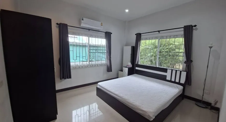 À louer 2 chambres maison à Hang Dong, Chiang Mai
