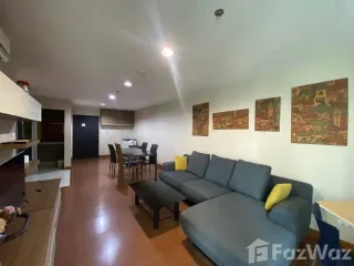 À vendre 3 chambres condo à Huai Khwang, Bangkok