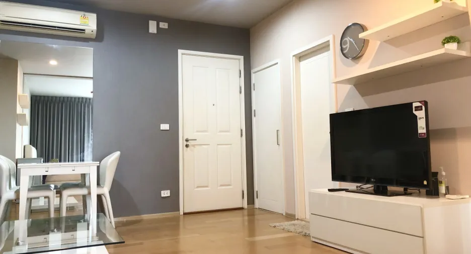 Condo en alquiler de 1 habitaciones en Khlong San, Bangkok