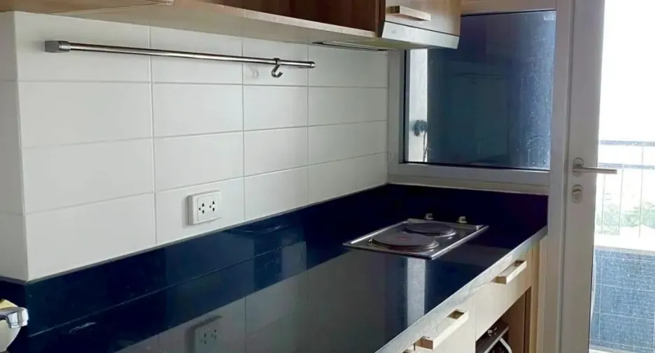 Condo en alquiler de 1 habitaciones en Khlong San, Bangkok