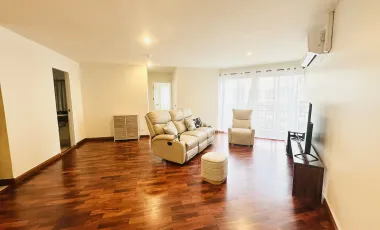 For rent 3 ベッドルーム condo in Yan Nawa, Bangkok