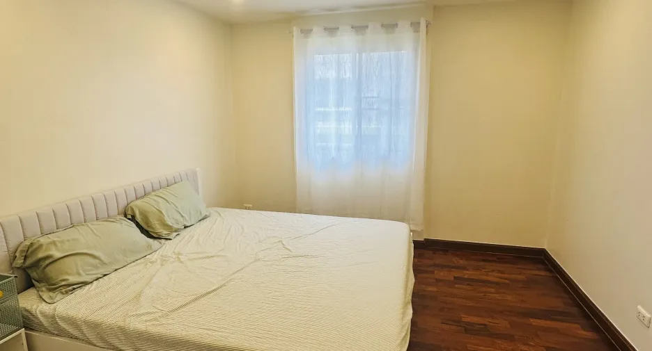 For rent 3 ベッドルーム condo in Yan Nawa, Bangkok