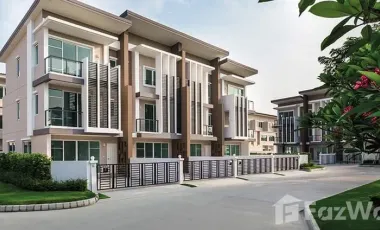 For rent 3 bedrooms townhouse in Lak Si, Bangkok