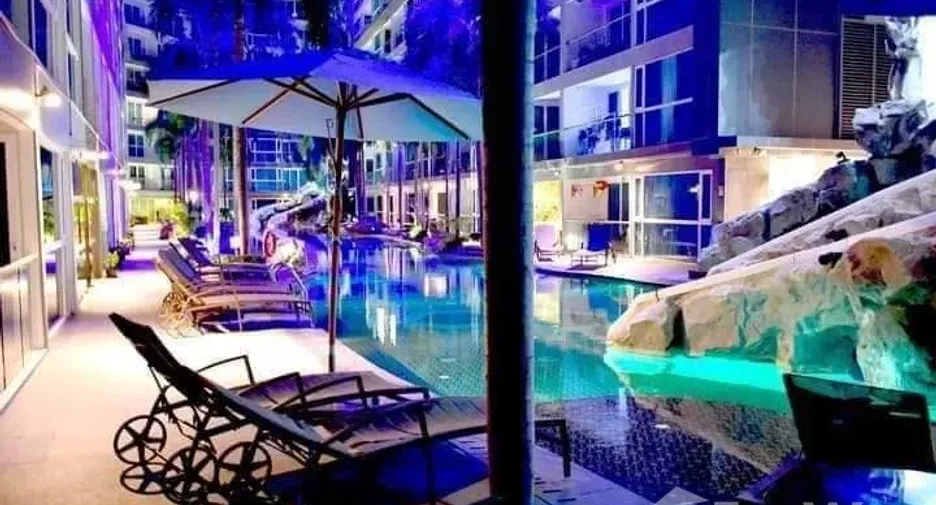 For sale 1 bed condo in Bang Lamung, Chonburi
