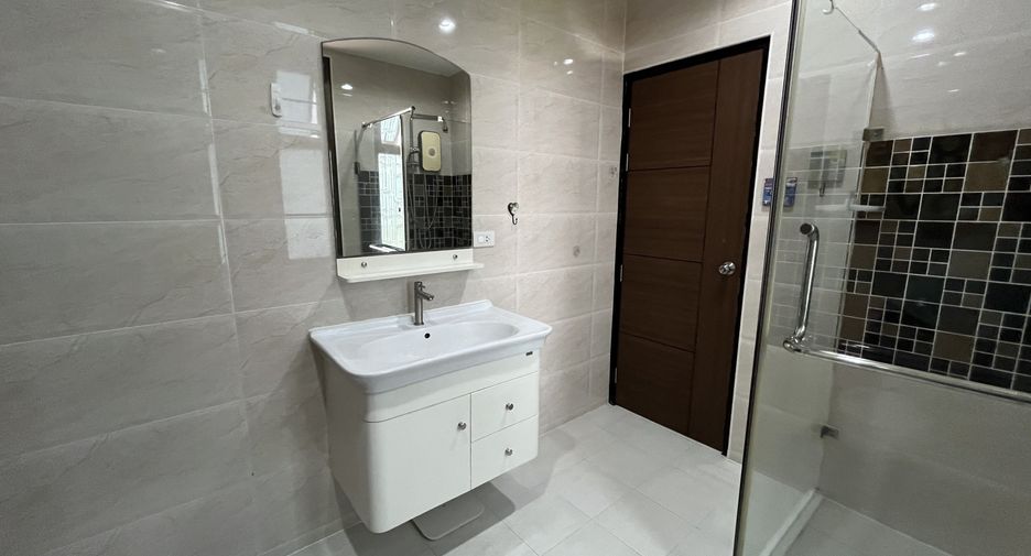 For sale 2 bedrooms condo in Mueang Phuket, Phuket