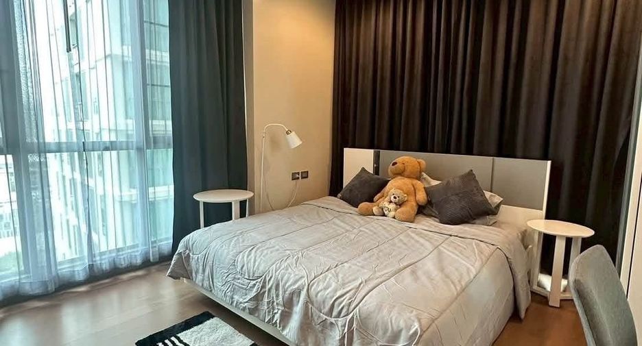For sale 2 bedrooms condo in Watthana, Bangkok