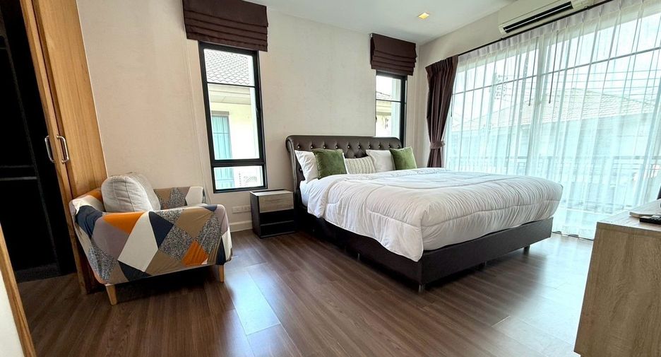 À louer 3 chambres maison à Mueang Phuket, Phuket