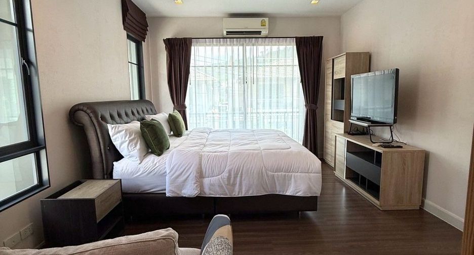 À louer 3 chambres maison à Mueang Phuket, Phuket