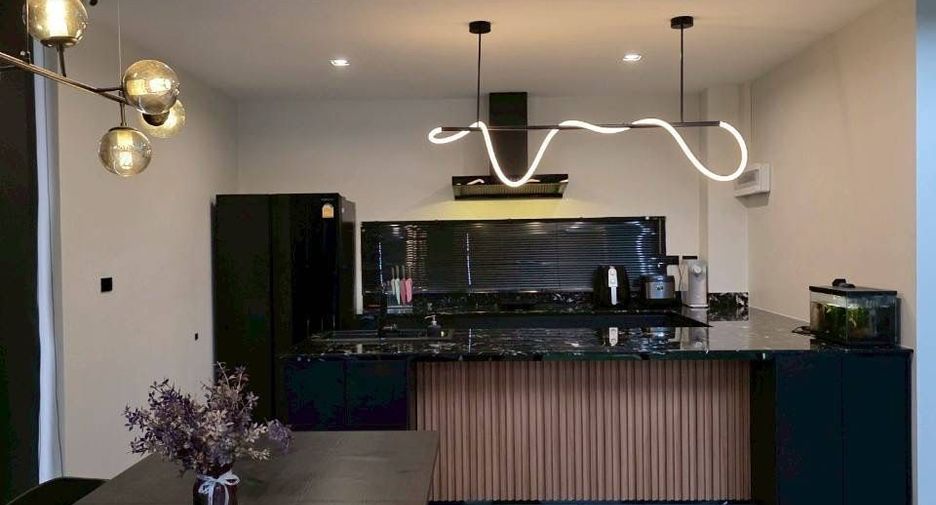 出售 和 出租 3 卧室 独立屋 在 San Kamphaeng, Chiang Mai
