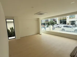 Oficina en venta en Din Daeng, Bangkok