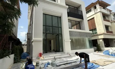 For sale office in Din Daeng, Bangkok