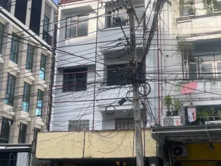 For sale and for rent 3 bedrooms townhouse in Bang Kapi, Bangkok