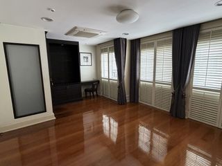 À vendre 4 chambres maison de ville à Bang Kho Laem, Bangkok