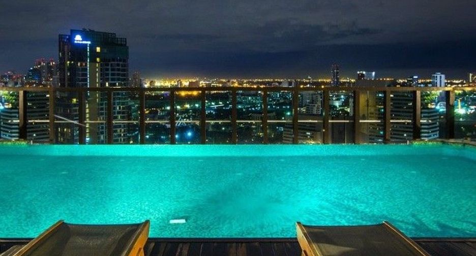 For sale 2 ベッドルーム condo in Pathum Wan, Bangkok