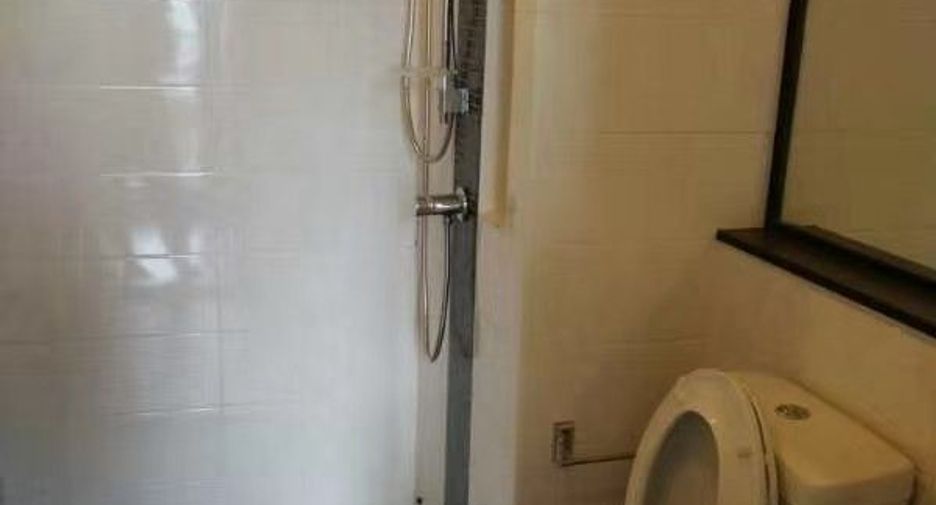 À vendre 1 chambre condo à Bang Phlat, Bangkok