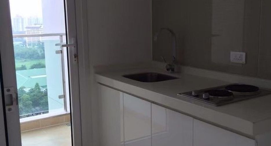Wohnung zum Kauf mit 2 Zimmer in Huai Khwang, Bangkok