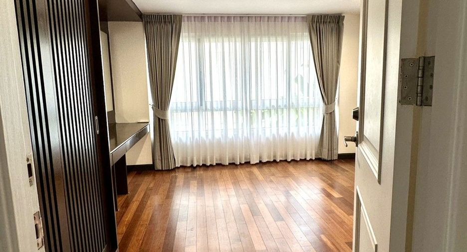 For rent 3 bedrooms house in Prawet, Bangkok