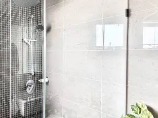For sale 2 bedrooms condo in Huai Khwang, Bangkok