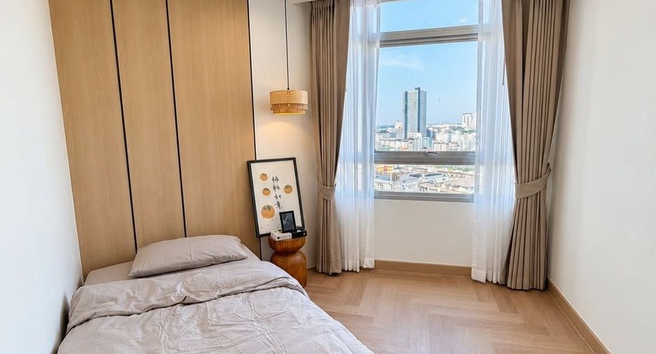 For sale 2 bedrooms condo in Bang Kapi, Bangkok