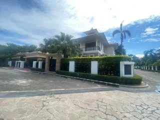 出租 5 卧室 独立屋 在 Suan Luang, 曼谷