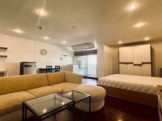 Wohnung zur Miete mit Studio in Bang Rak, Bangkok