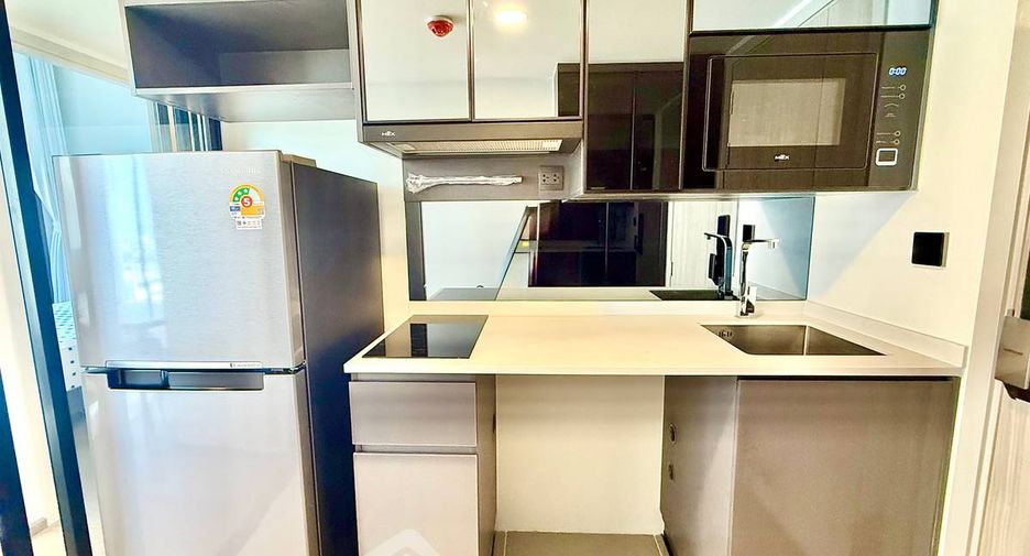 For rent and for sale 2 bedrooms condo in Bang Rak, Bangkok