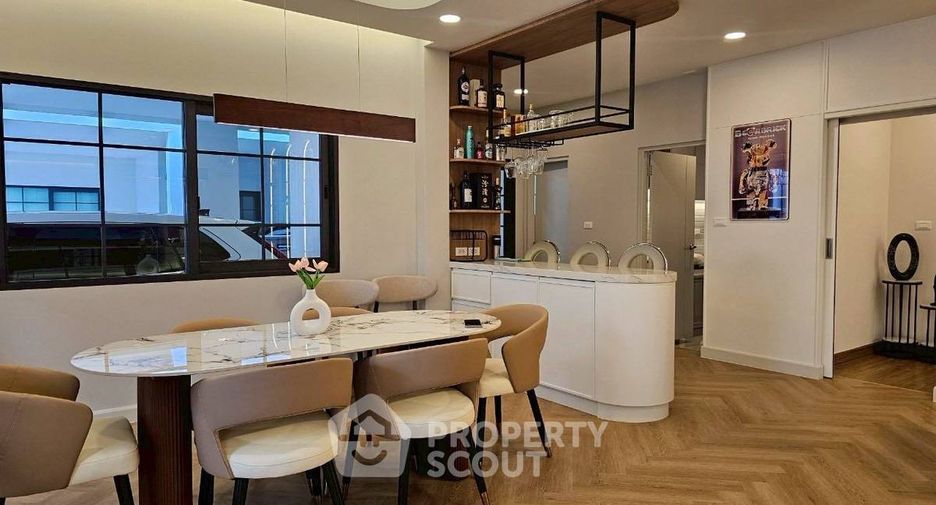 For rent and for sale 4 bedrooms house in Bang Phli, Samut Prakan
