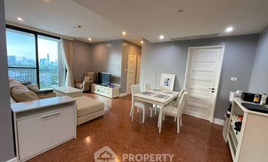 Condo en alquiler y en venta de 3 habitaciones en Khlong Toei, Bangkok