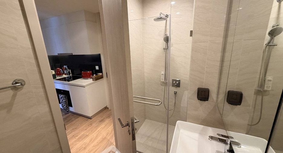 For sale 2 bedrooms condo in Watthana, Bangkok