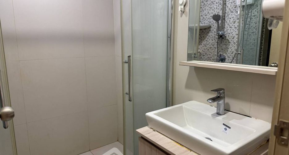 Wohnung zum Kauf mit 1 Zimmer in Phra Khanong, Bangkok