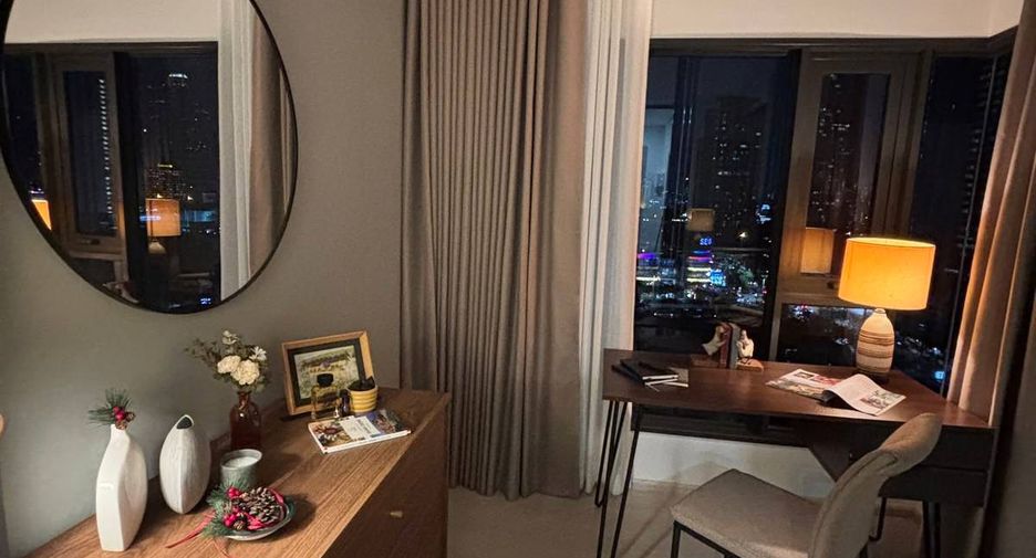 Condo en alquiler de 1 habitaciones en Khlong San, Bangkok