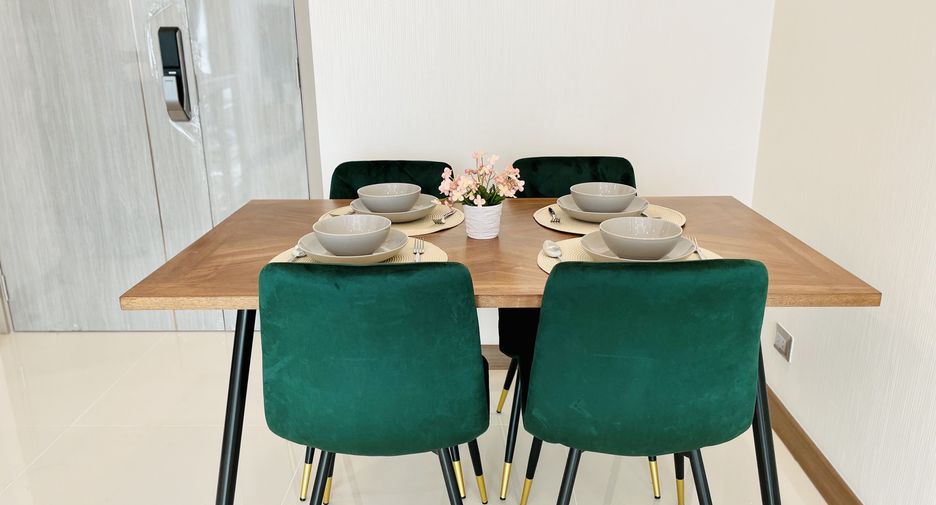 For sale and for rent 2 bedrooms condo in Watthana, Bangkok