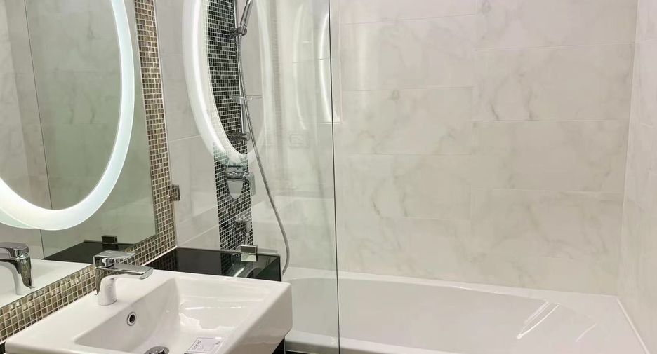 For sale and for rent 2 bedrooms condo in Watthana, Bangkok