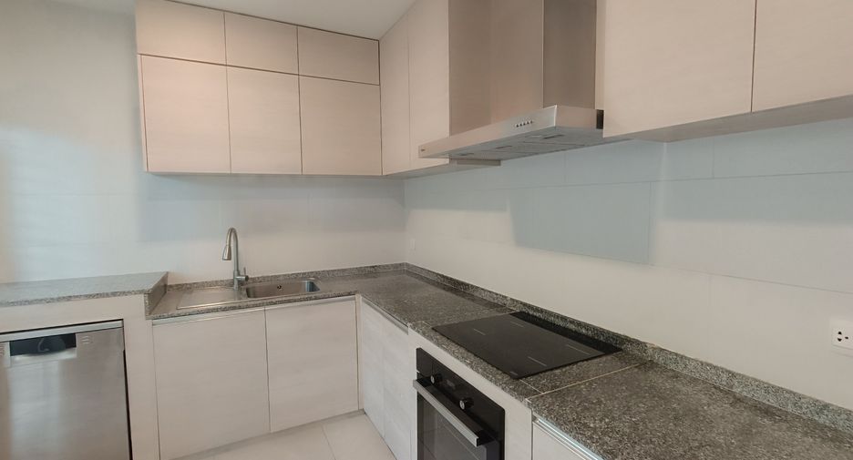 For sale and for rent 4 bedrooms house in Prawet, Bangkok