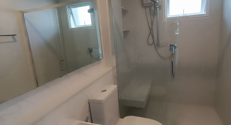 For sale and for rent 4 bedrooms house in Prawet, Bangkok