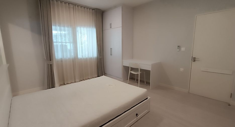 For sale and for rent 4 bedrooms house in Prawet, Bangkok