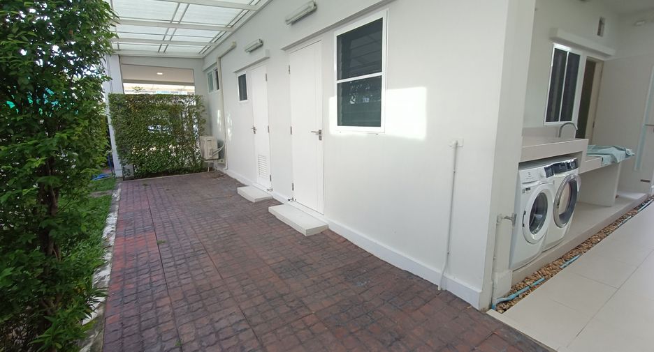 For sale and for rent 4 bedrooms house in Prawet, Bangkok