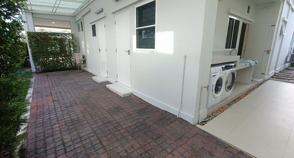 For sale and for rent 4 bedrooms house in Prawet, Bangkok