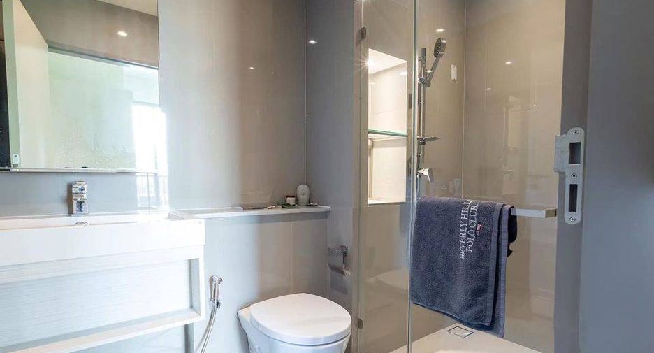 For sale 1 bed condo in Thon Buri, Bangkok