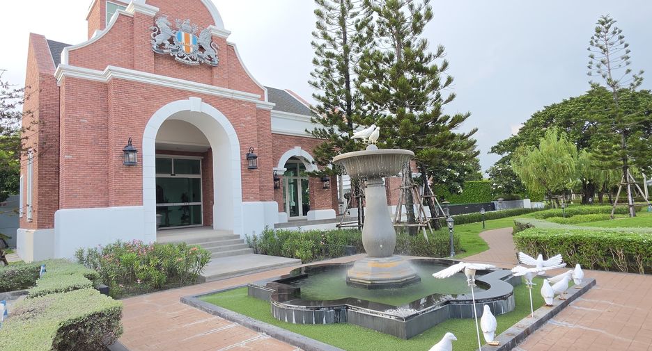 出售 2 卧室 联排别墅 在 Bang Phli, Samut Prakan