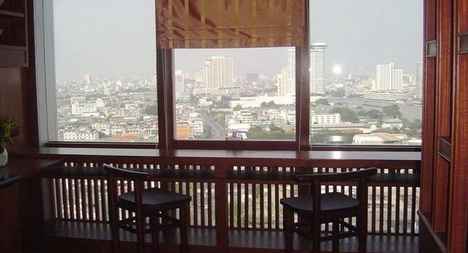 À louer 3 chambres condo à Sathon, Bangkok